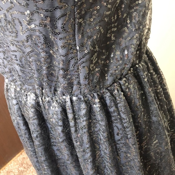 Isis silver sequin mini dress size Medium - Picture 4 of 8
